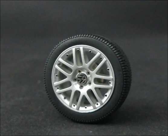 1:18 VW Passat 3BG W12 Wheel Set